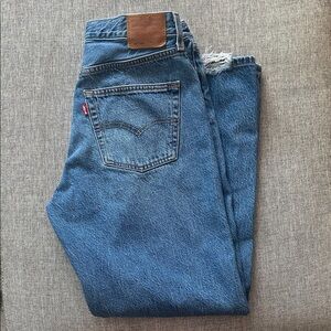 Levi's Straight Leg Blue Jeans